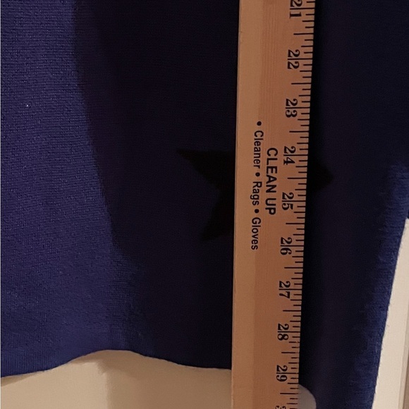 INVESTMENTS Women’s Plus Size 1X
EUC Sweater Star Print Envelope Neck
Blue Rayon - Picture 4 of 8